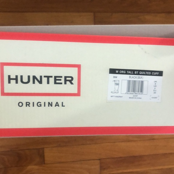 Gorgeous Hunter black tall matte Sheepskin Winter Snow boots 8 - Picture 4 of 15